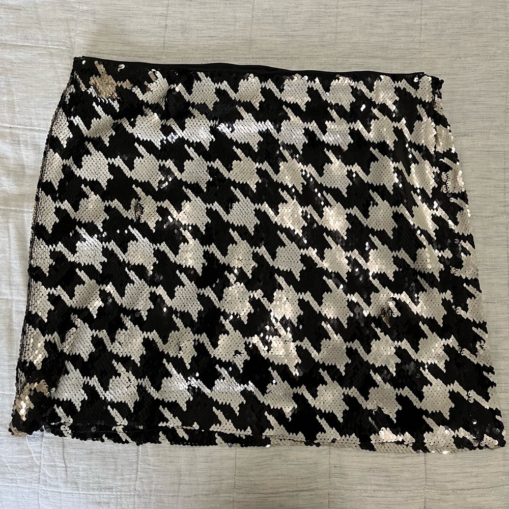 ASTR skirt